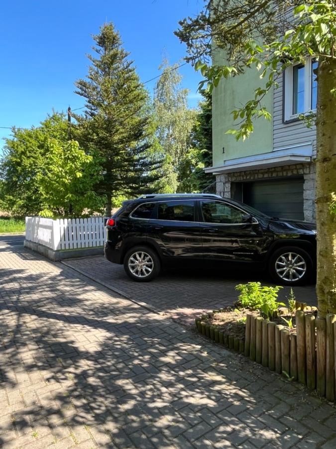 Sweet Home Cieplice Mountain View Apartament By The Main Park And Thermal Pools Jelenia Góra Exteriör bild